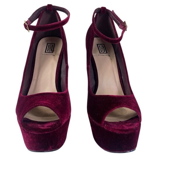 Red Velvet 10 M Stilettos with cushioned soles and ankle strap very sexy - Picture 6 of 8